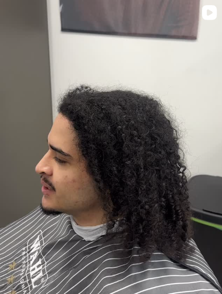 Curly Long Hair Cut – natürliche Definition